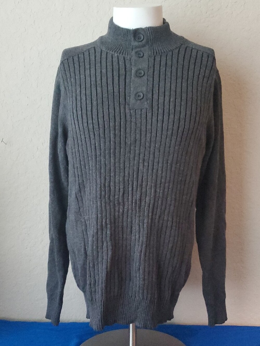 Rue21 Mens Large Charcoal Grey Ribbed Henley Sweater Mock Neck Knit Top EUC